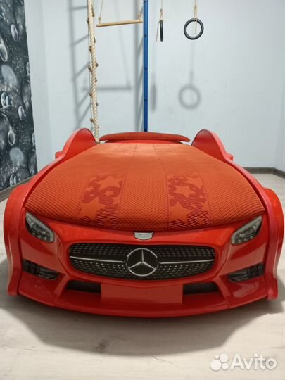 Детская кровать машинка с матрасом бу