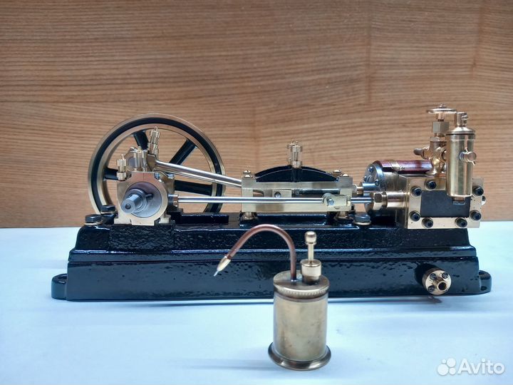 Модель настольная паровой машины (двигателя)