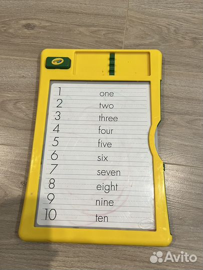 Планшет Crayola Dry Erase Activity Center