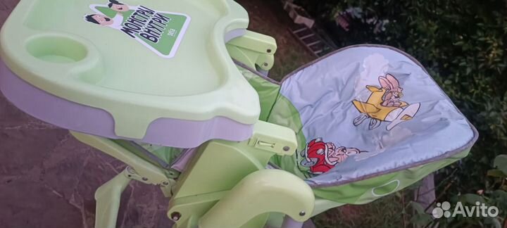 Стульчик для кормления, ванночка с подставкой и др