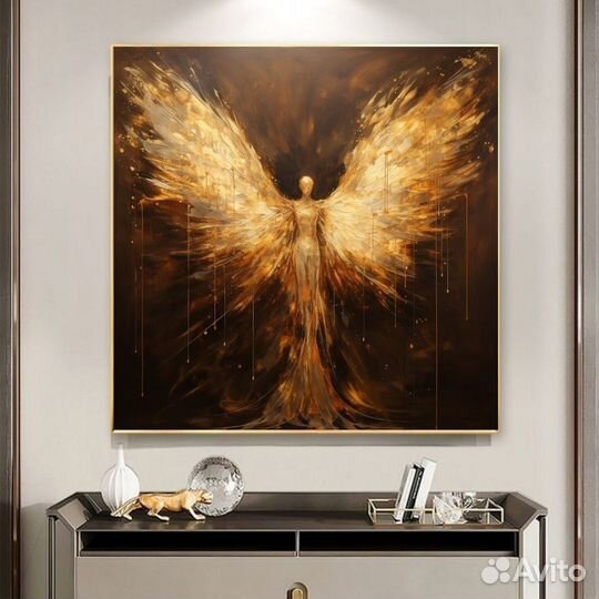 Интерьерная картина маслом Золотой ангел Примерка