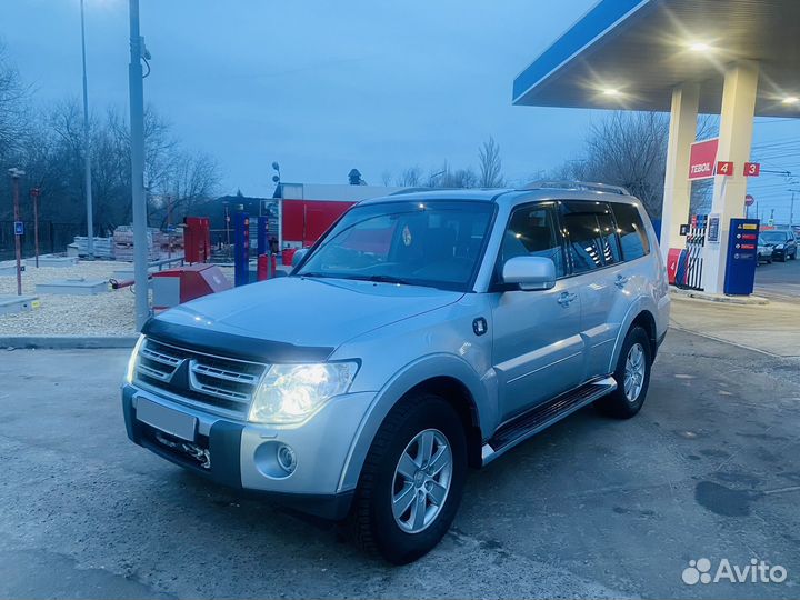 Mitsubishi Pajero 3.2 AT, 2009, 200 000 км