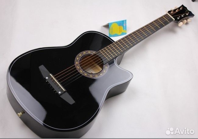 Акустическая гитара Prado + Аксессуар