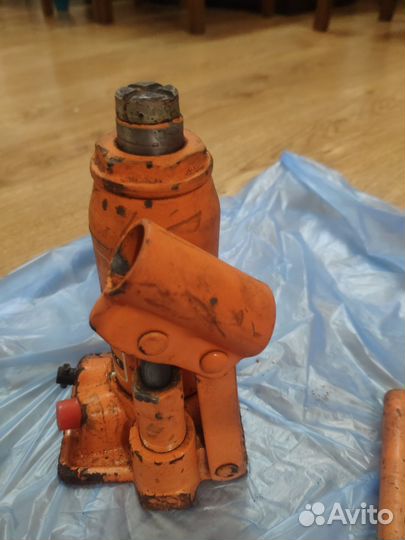 Домкрат гидравлический