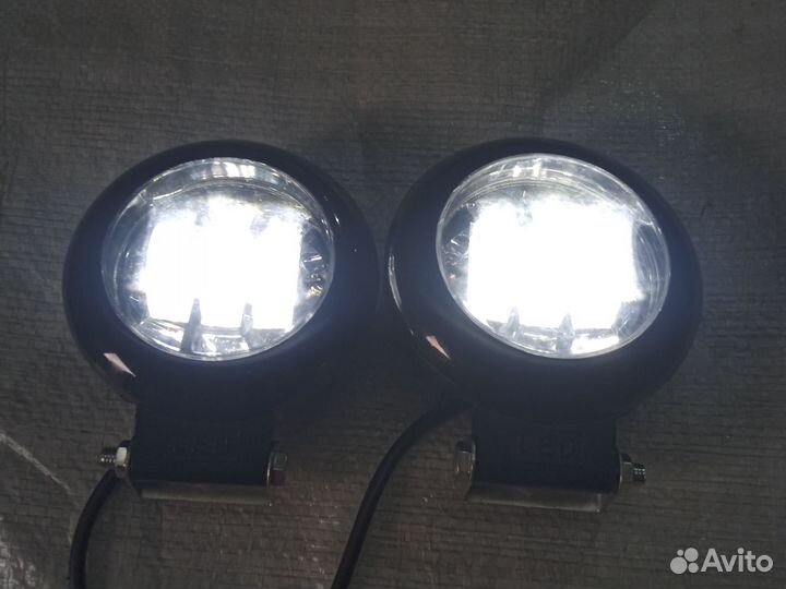 Фары LED новые противотуманные универсальные
