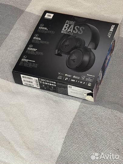 Наушники JBL tune 520BT