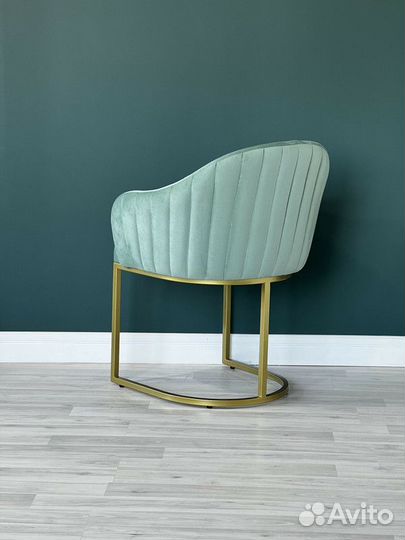 Стул офисный