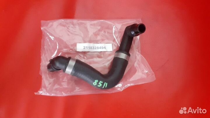 Мерседес 211 219 патрубок к клапану отопителя новы