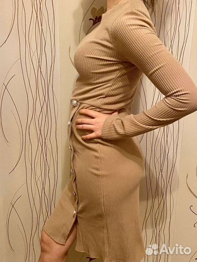 Платье новое 44