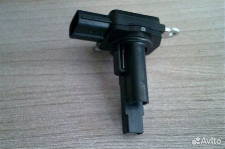 Датчик расхода воздуха Toyota Rav4 ALA49L 3zrfe