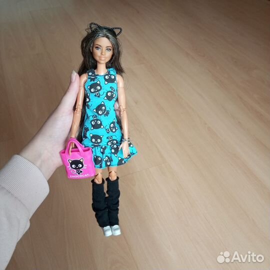 Одежда и аксессуары для кукол