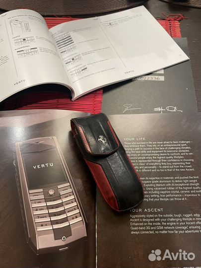Vertu Ascent Ferrari GT Limited Edition, 6/32 ГБ