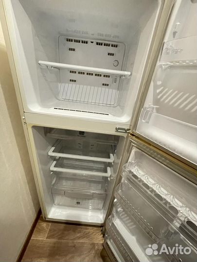 Холодильник samsung