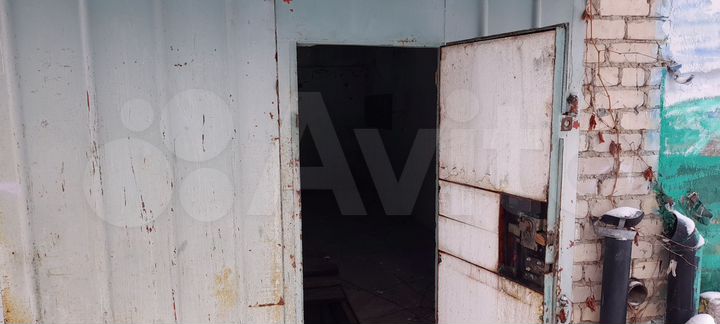 Гараж, > 30 м²