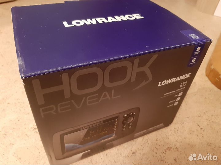 Эхолот-картплоттер Lowrance hook reveal 5. В компл