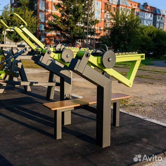 Уличный тренажер Жим лежа с переменной нагрузкой