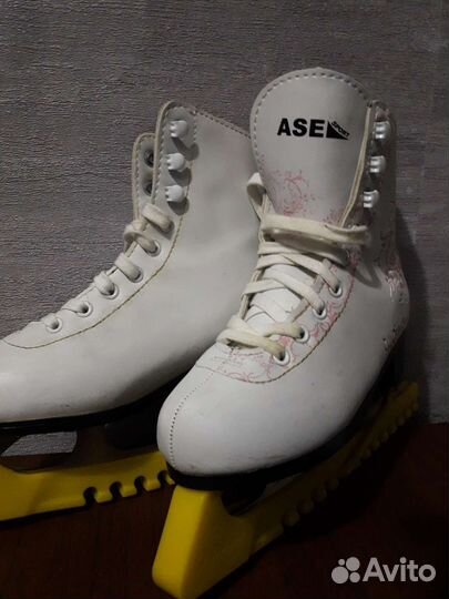 Коньки фигурные