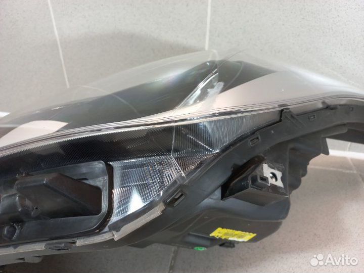 Фара левая Kia Rio 4