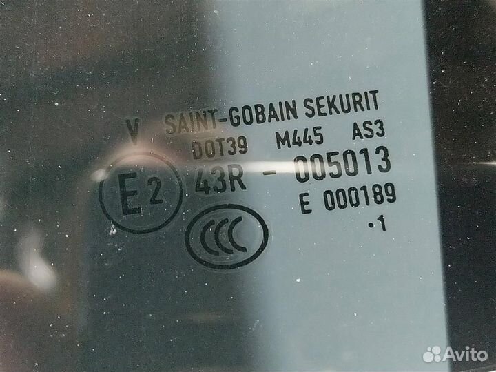 Стекло заднее левое Volkswagen Touareg