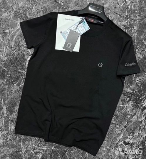 Футболка Calvin Klein