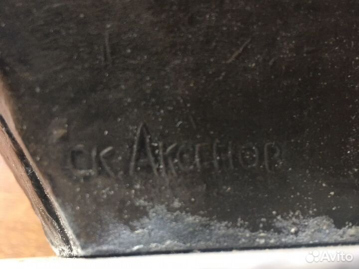 Бюст Ленина из бронзы, подставка мрамор