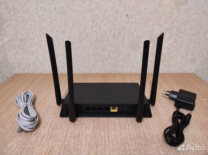 Wi-Fi маршрутизатор (рутер) D-Link DIR-822