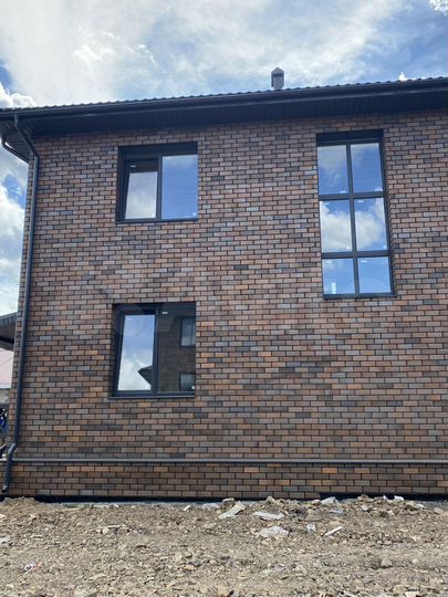 Дом 230 м² на участке 9,4 сот.