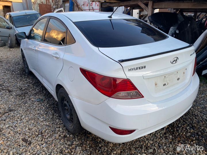 В разборе Hyundai Solaris 2014 G4FA 1.4L МКПП