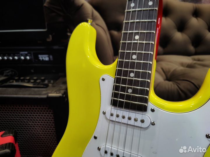 Электрогитара для обучения (комплект)