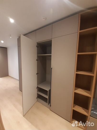 Шкаф в прихожую