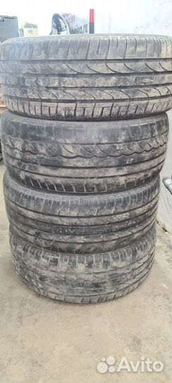 Bridgestone Dueler H/P 235/55 R17