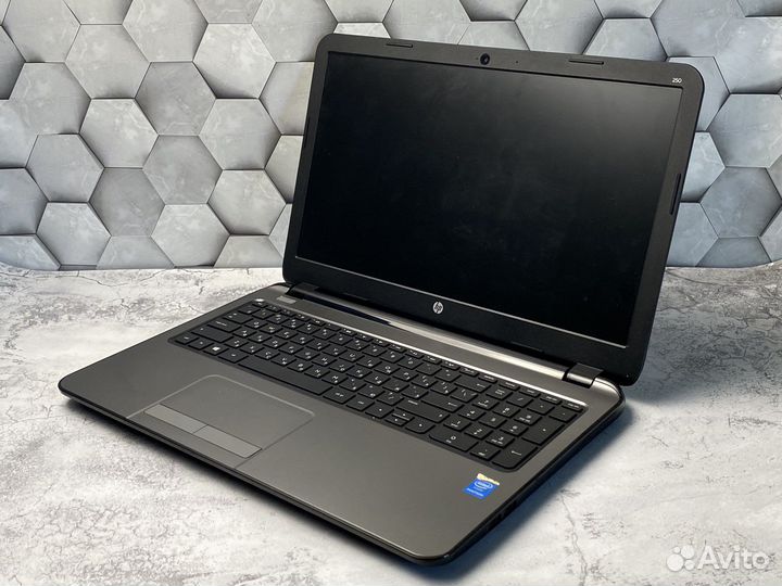 Ноутбук HP 4ядра в отличном состоянии