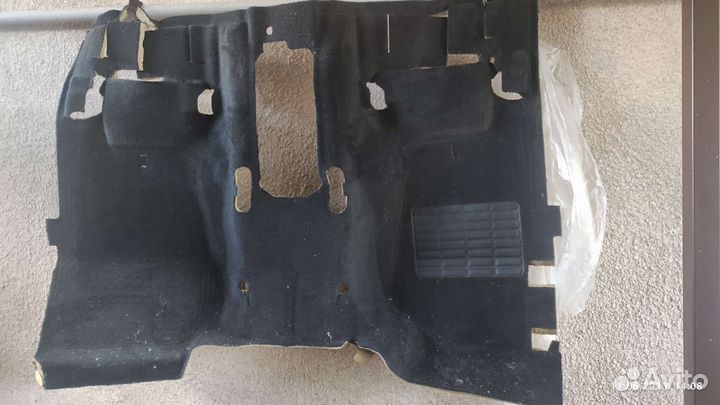 Напольное покрытие на Land Rover discovery 3