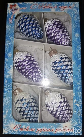 Новогодние елочные игрушки