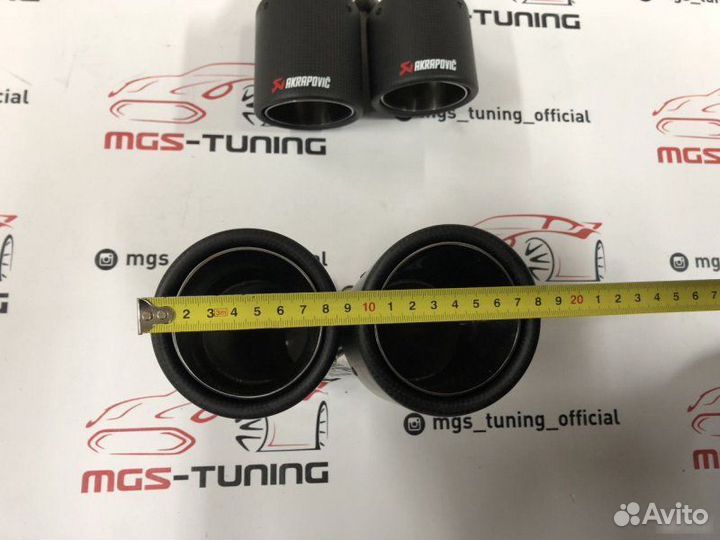 Насадки на выхлоп Akrapovic двойные дизайн 1