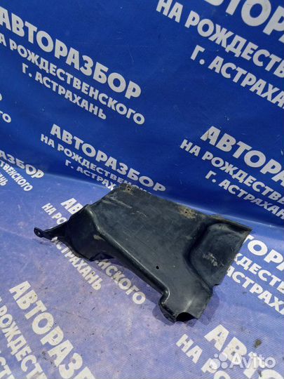 Пыльник двигателя Ваз Лада Гранта седан 11186 2015