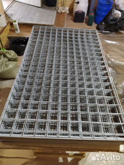 Решетка металлическая, сетка