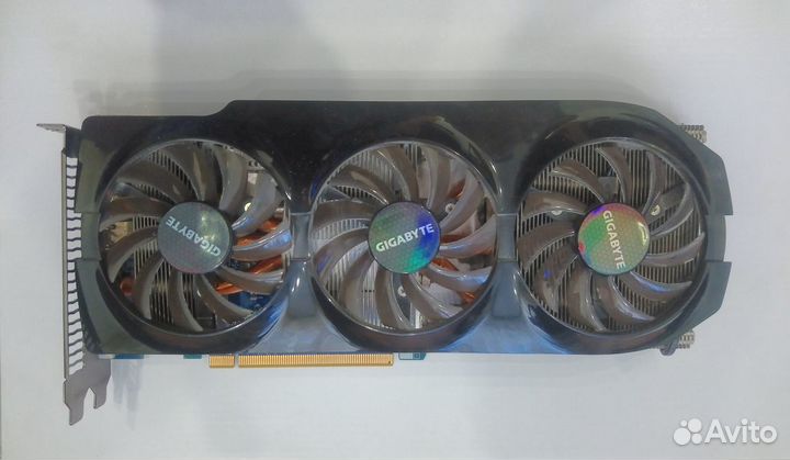 Видеокарта Gigabyte AMD Radeon HD 7950 3GB 384bit