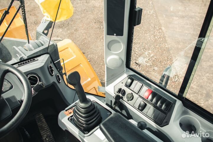 Фронтальный погрузчик XCMG XC958, 2023