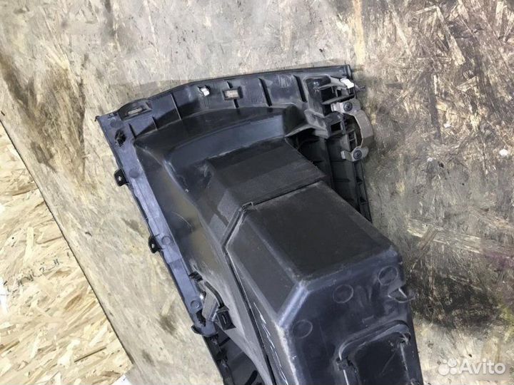 Бардачок Mazda 3 BK 2003-2008