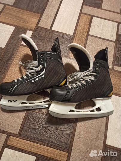 Хоккейные коньки bauer 45 размер