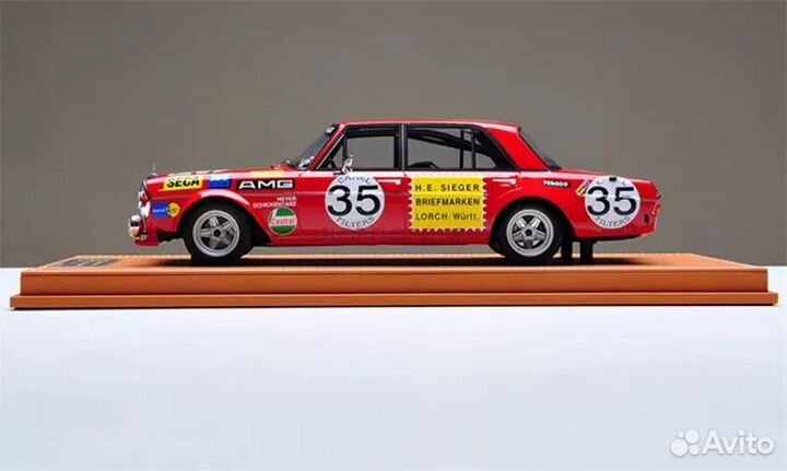 Mercedes Benz 300SL 6.8 AMG 1971 1:18 модель