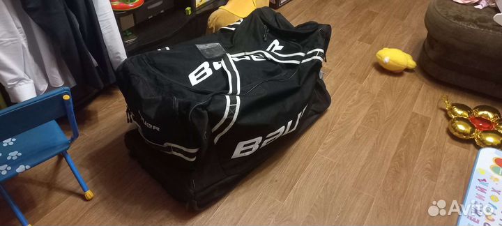 Хоккейный баул на колесах взрослый