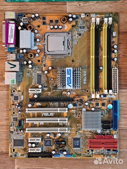 Материнская плата с процессором