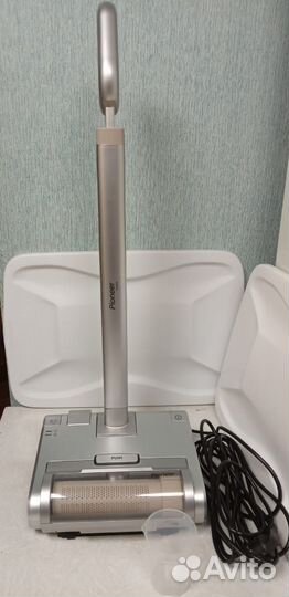 Вертикальный паровой пылесос 3 в 1 Pioneer с высо
