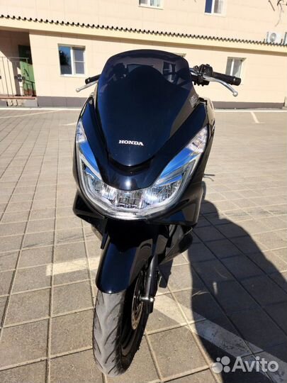 Скутер Honda pcx 150