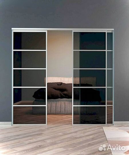 Раздвижная перегородка с матовым стеклом