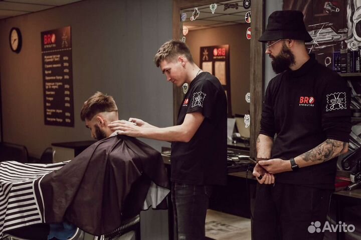 Барбер, мужской парикмахер