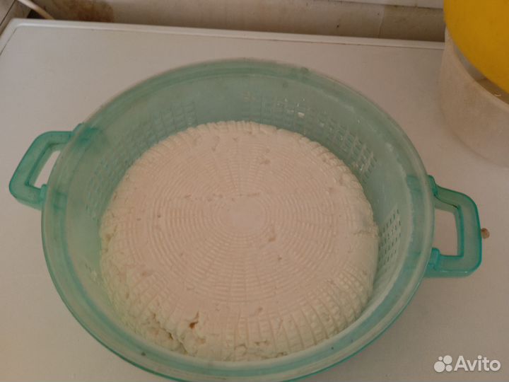 Молоко коровье домашнее