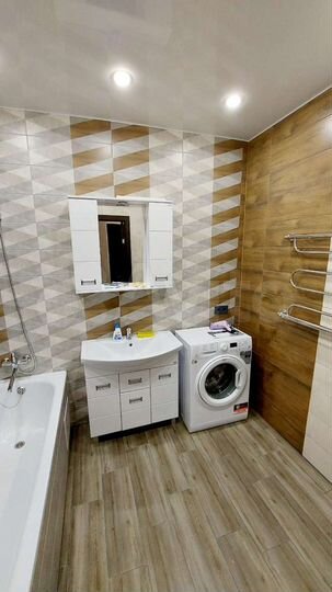 2-к. квартира, 52 м², 4/19 эт.